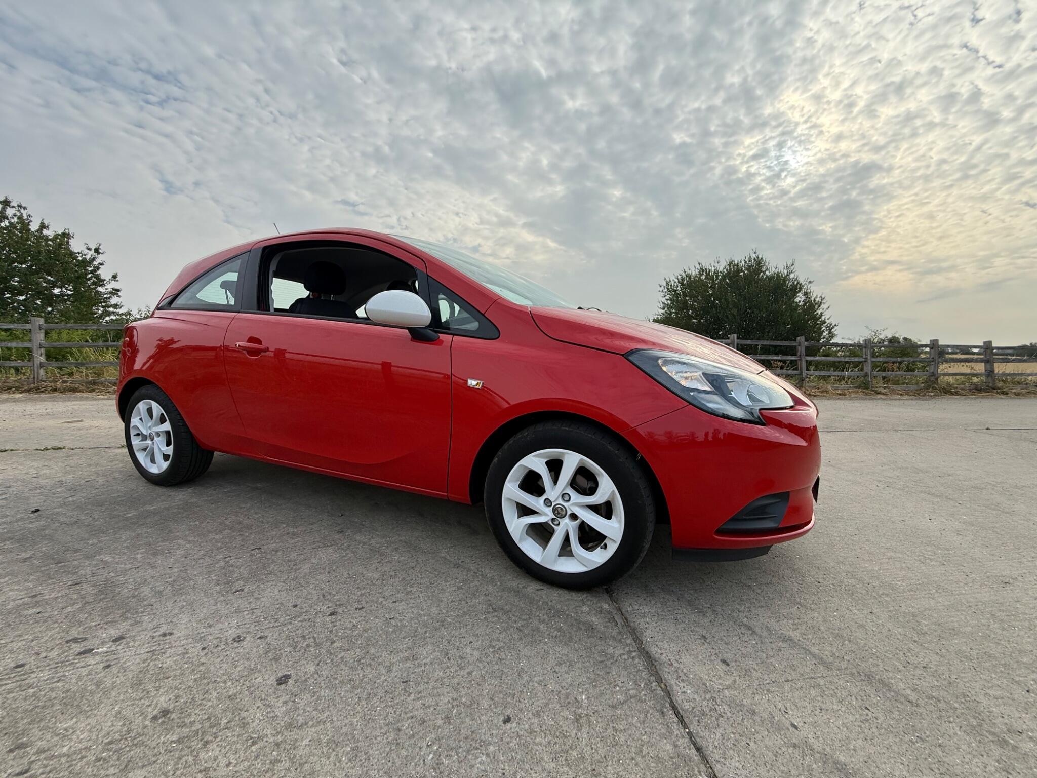 Vauxhall Corsa 1.2i Sting Euro 6 3dr — photo 40 of 68
